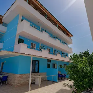 Xhovani Apartment
