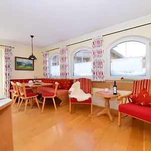 https://landhaus-huberts-hus.com-bavaria.com